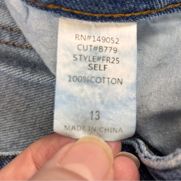 Fashion Nova Butterfly Embroidered Wide Leg Jeans Size 13 Raw Hem Cotton Boho - Picture 8 of 9